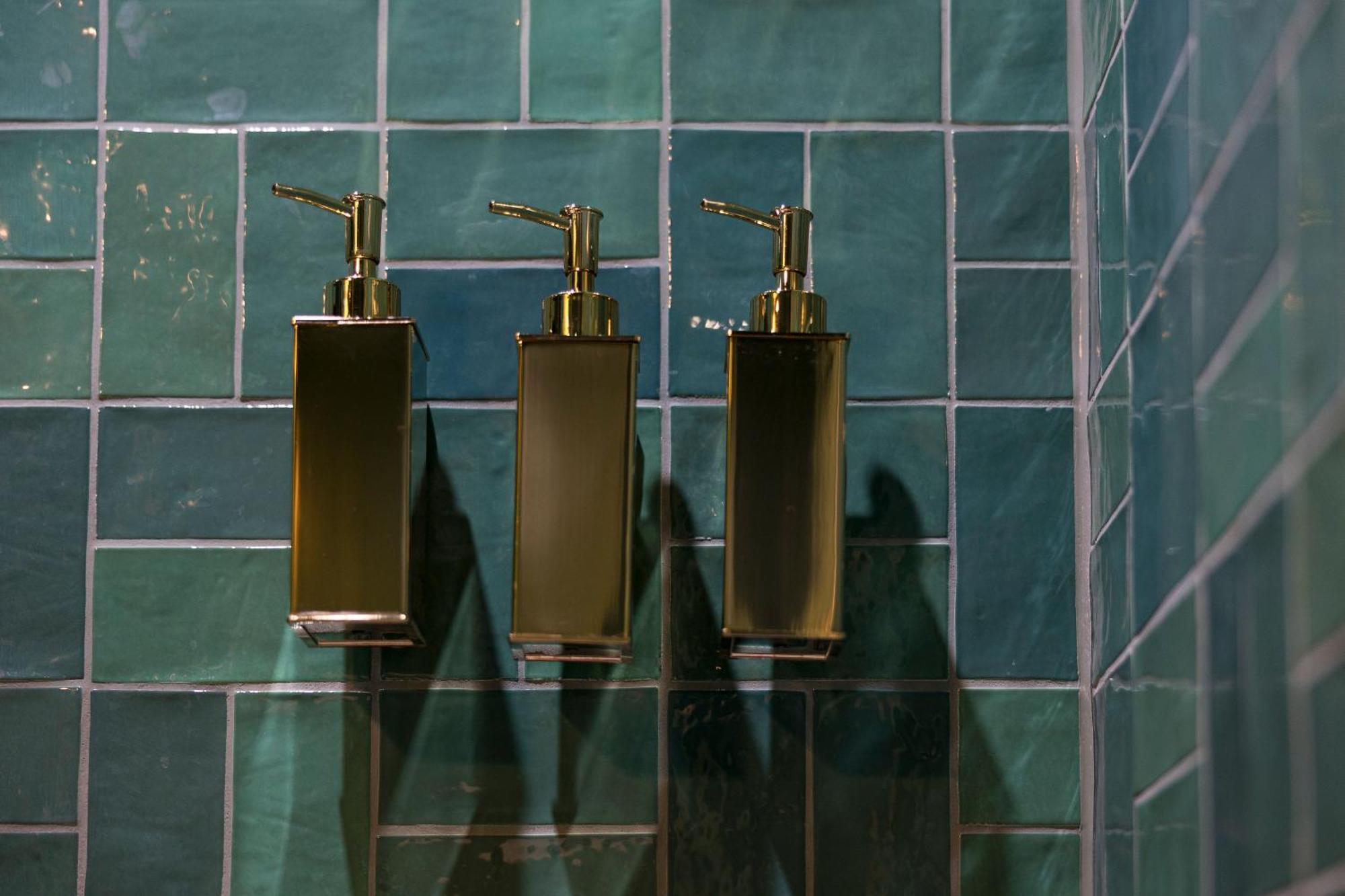Atelier K - Art Guesthouse In Brussels Ixelles Bagian luar foto